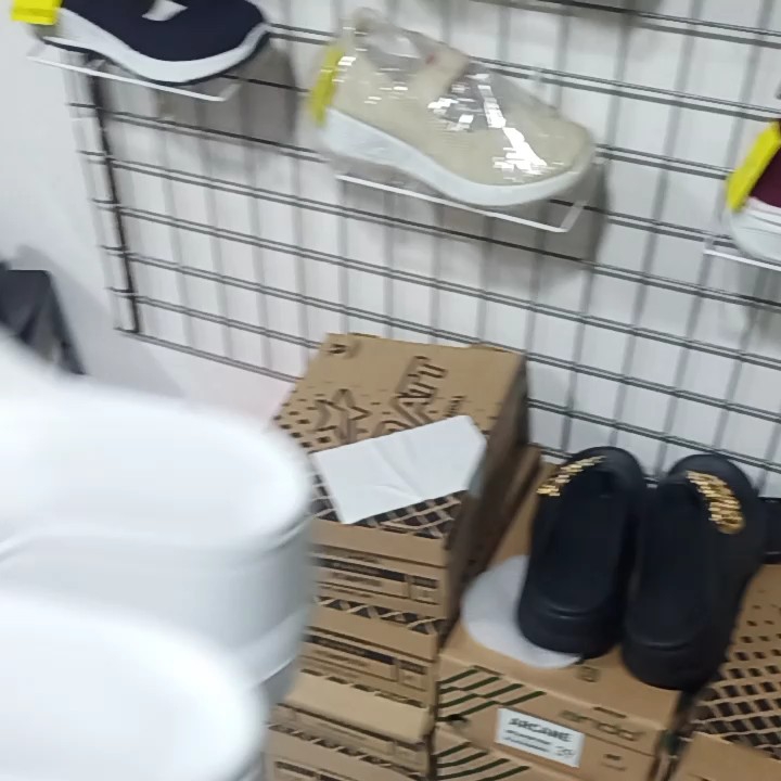 Sandal Wanita Karet Nyaman Enteng Anti Slip Anti Air Awet Dan Nyaman