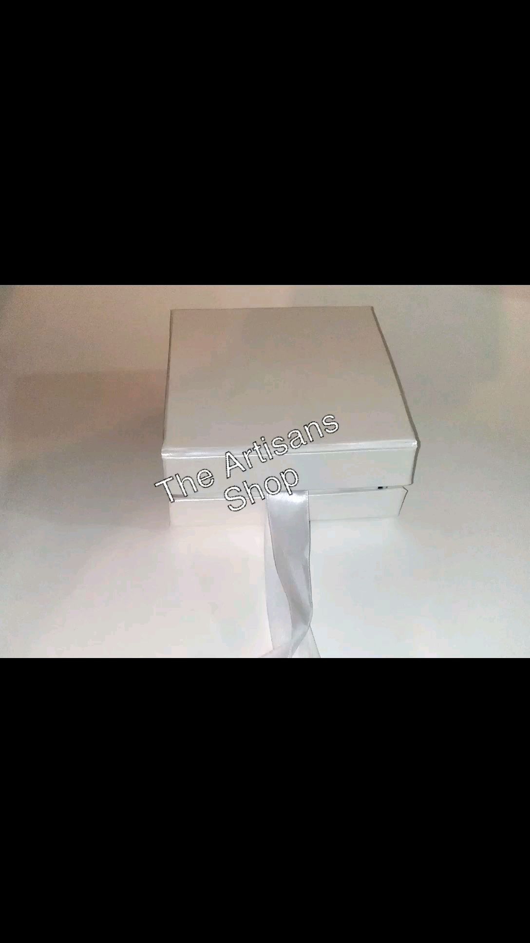 ribbon boxes/packaging box/gift box/cloths box/chocolate box/flower box/customise box/box with ribbon/luxury box/rigid box/classy box/size-6x6x2.5 inches