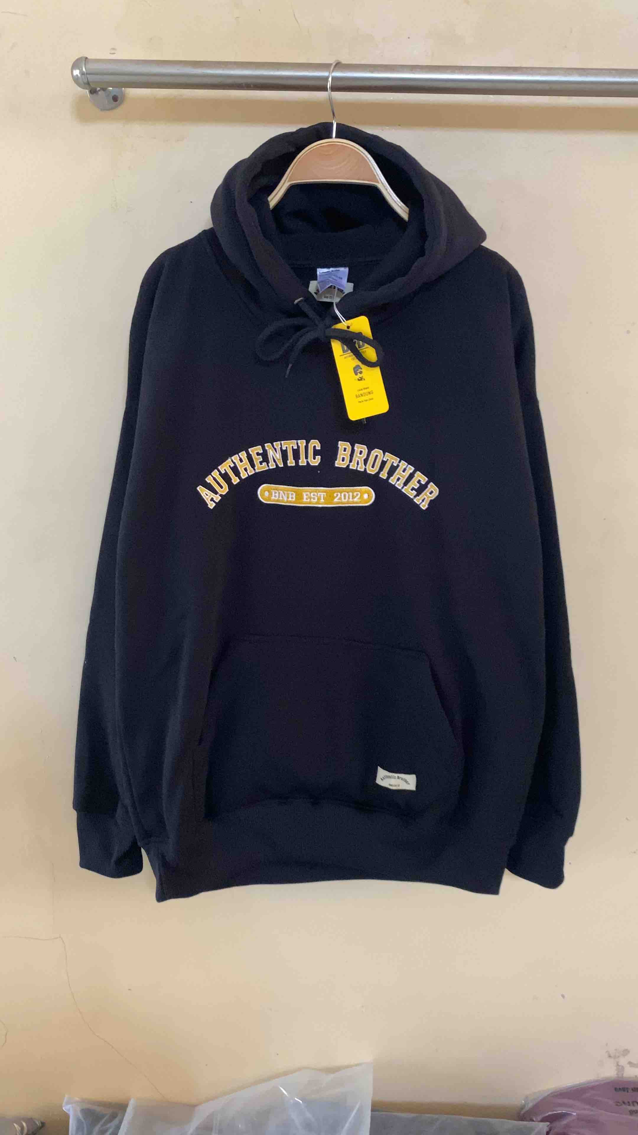 Hoodie B&B crem 3d
