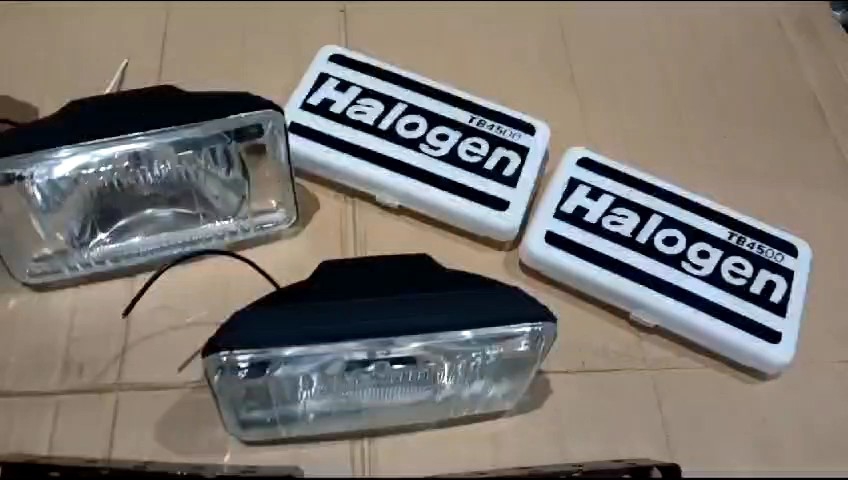 Fog LAMP LAMPU KABUT FOG LAMP HALOGEN 4500 UNIVERAL PHANTER LAMA