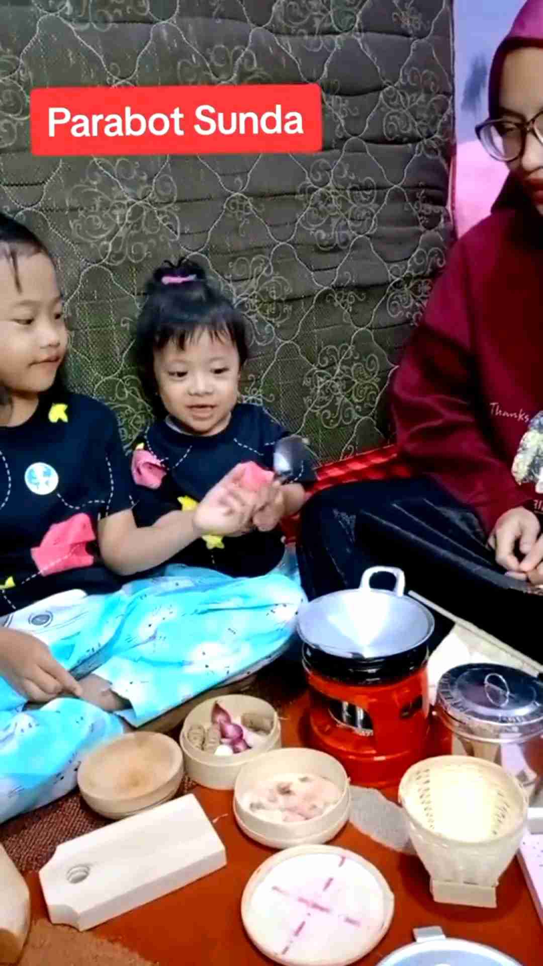 Rumah Tasik Alat Masak Masakan Mainan Anak Paket Dapur Hemat Terhits
