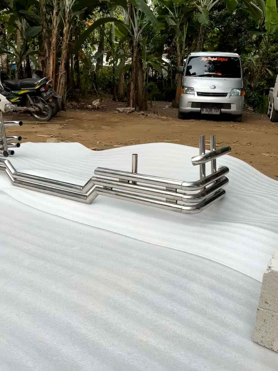 Paket Bumper Belakang Roda & Mobil Pickup (Bahan Stainless)