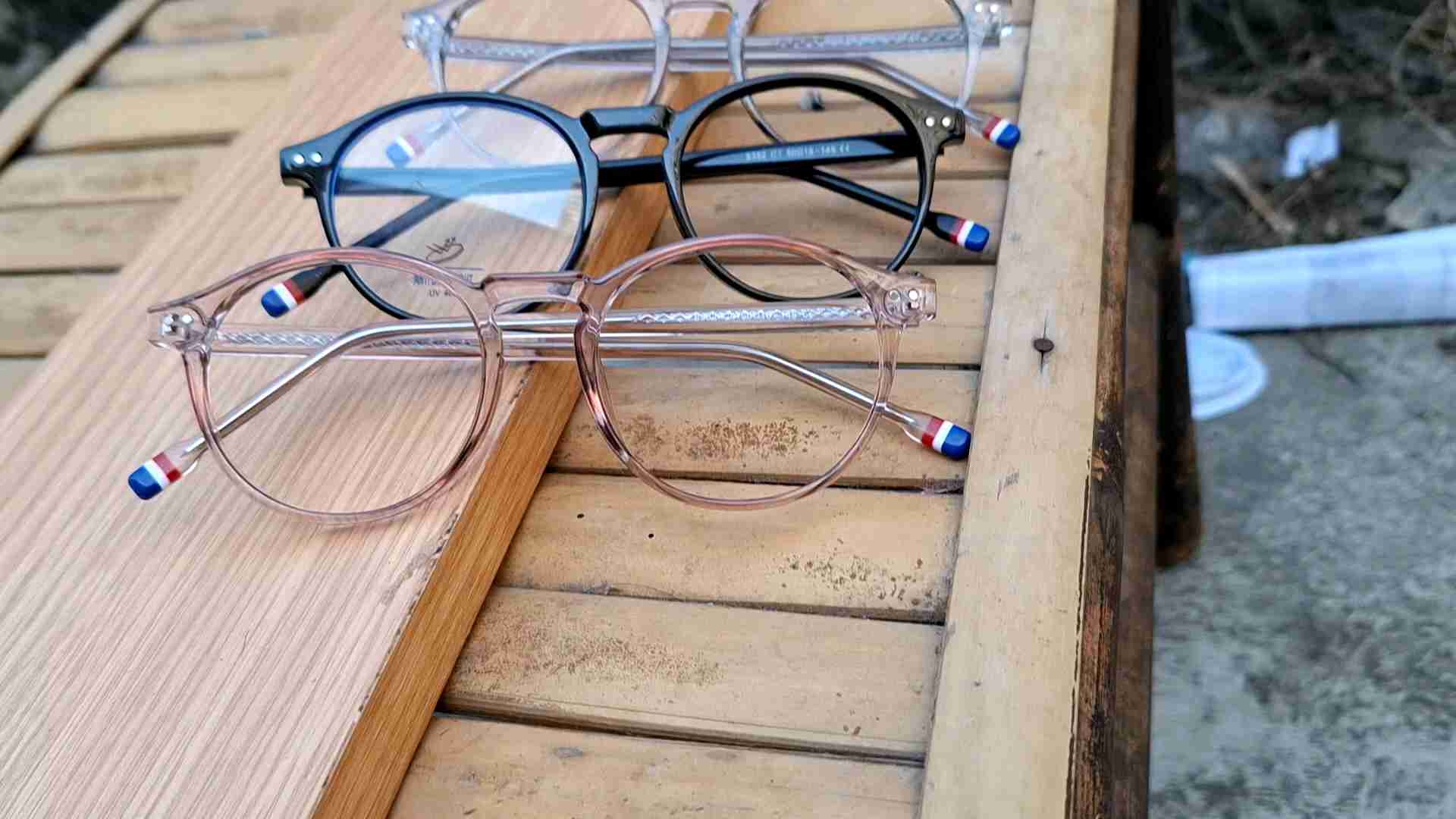 Kacamata Baca Plus & Lensa Progressive Photocromic Anti Radiasi