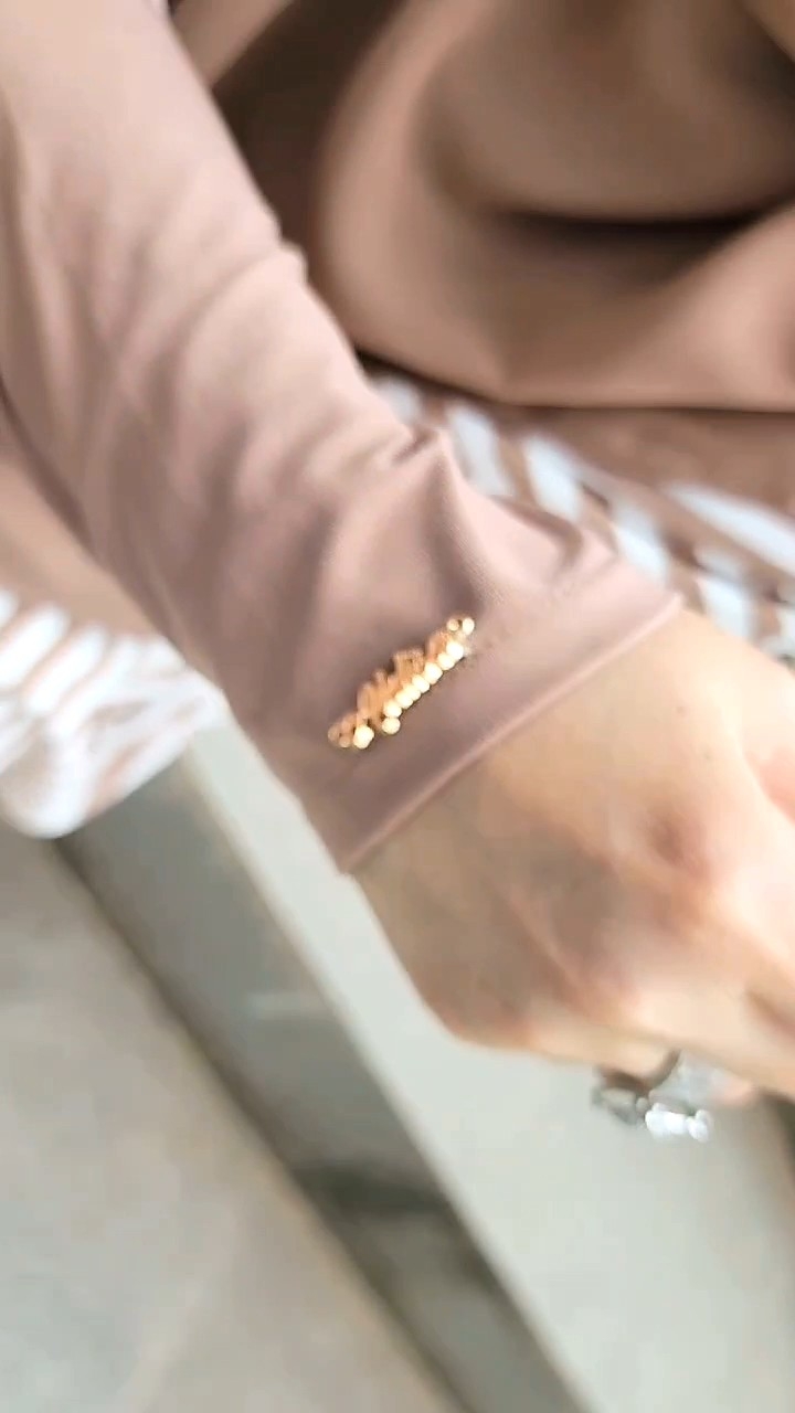 Gamis Abaya Rianti Set Jilbab: Desain Elegan & Bahan Nyaman