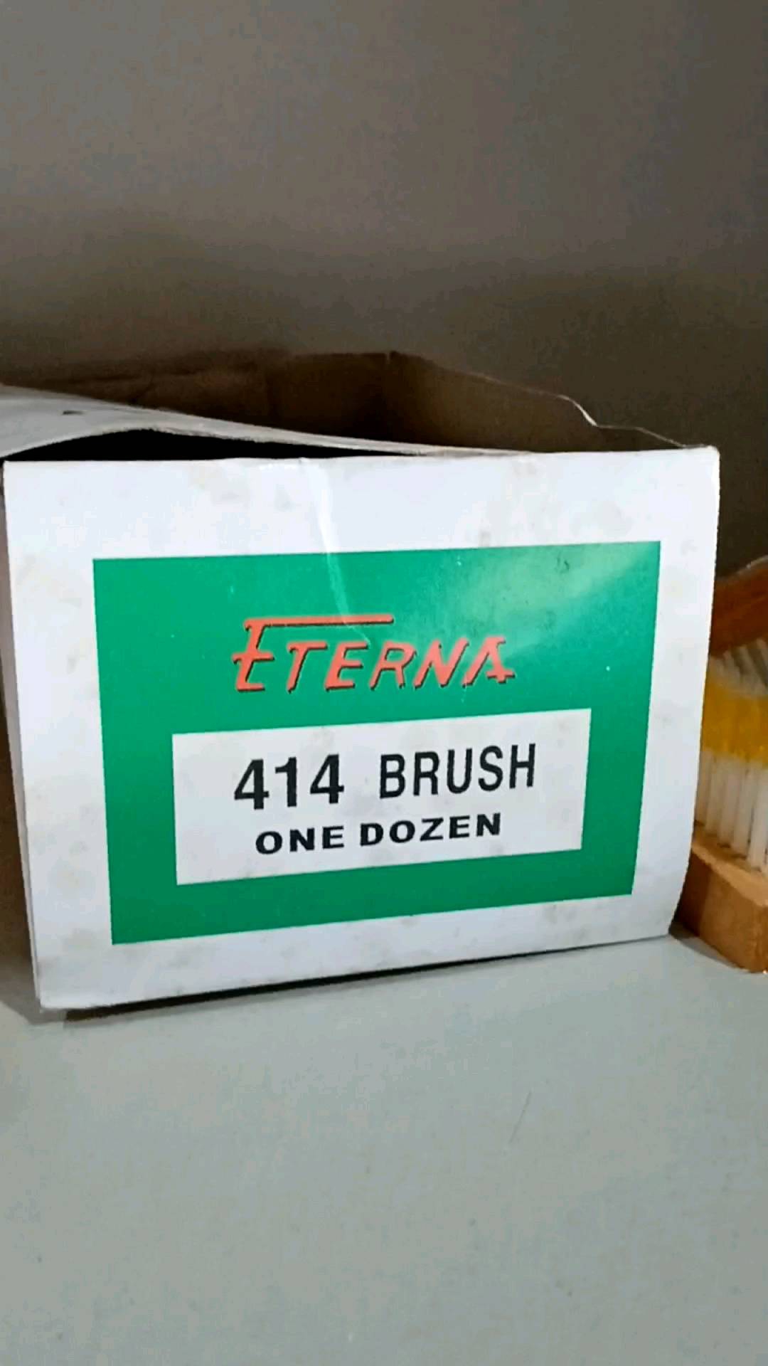 Sikat baju/sikat cuci/sikat eterna 414/sikat kayu