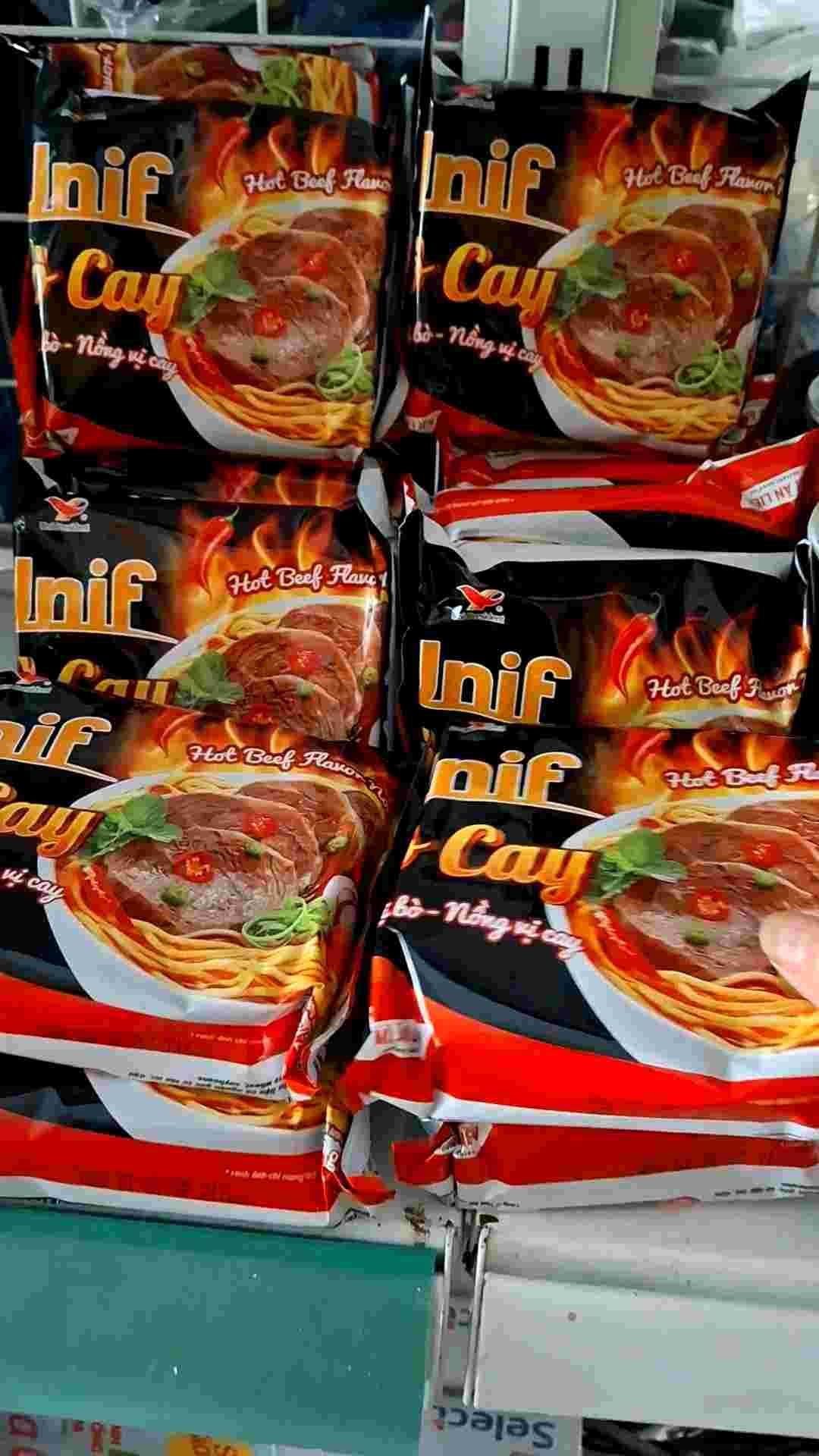 combo 2thùng mì unif hương vị bò cay thùng 30gói đậm vị thơm ngon có vị cay nòng cho sợi mì day ngon đọc đáo hạn sử dụng luôn mới