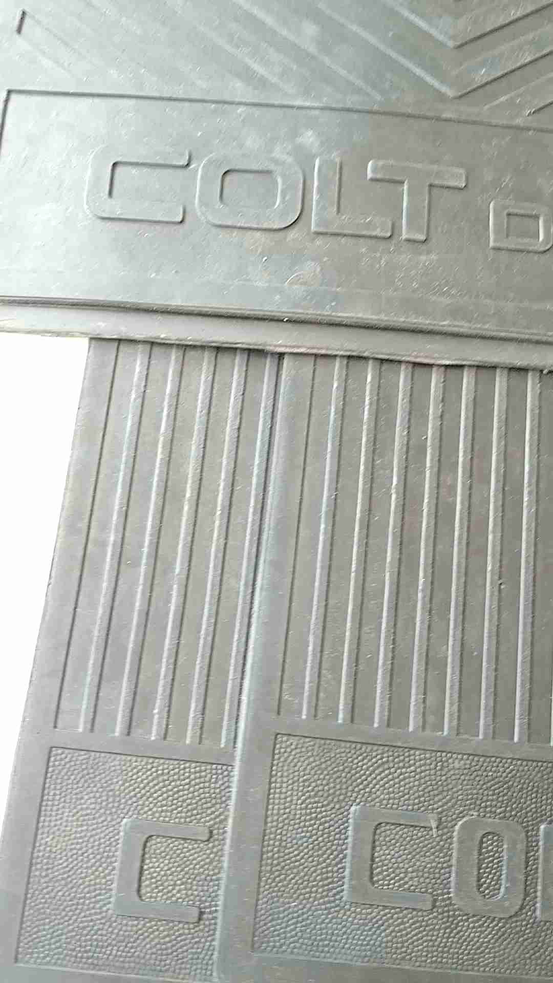 KARPET LUMPUR RODA BAHAN KARET COLT DIESEL DEPAN BELAKANG HARGA 1 SET 2 PC