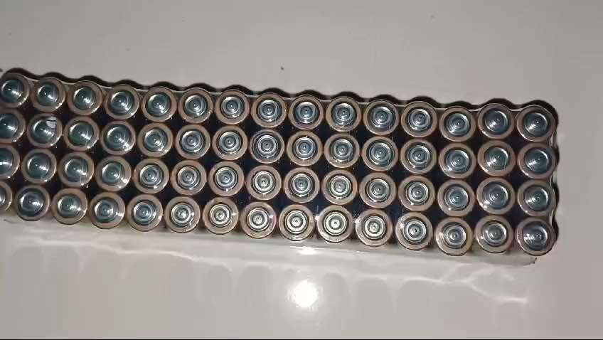 BATERAI AA 4 pc serbaguna BESAR