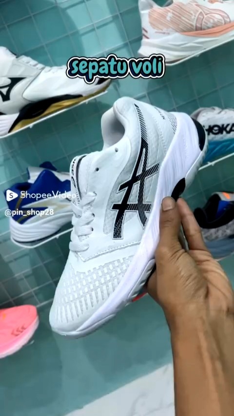 Sepatu Volly Wanita Terbaru & Anti Licin
