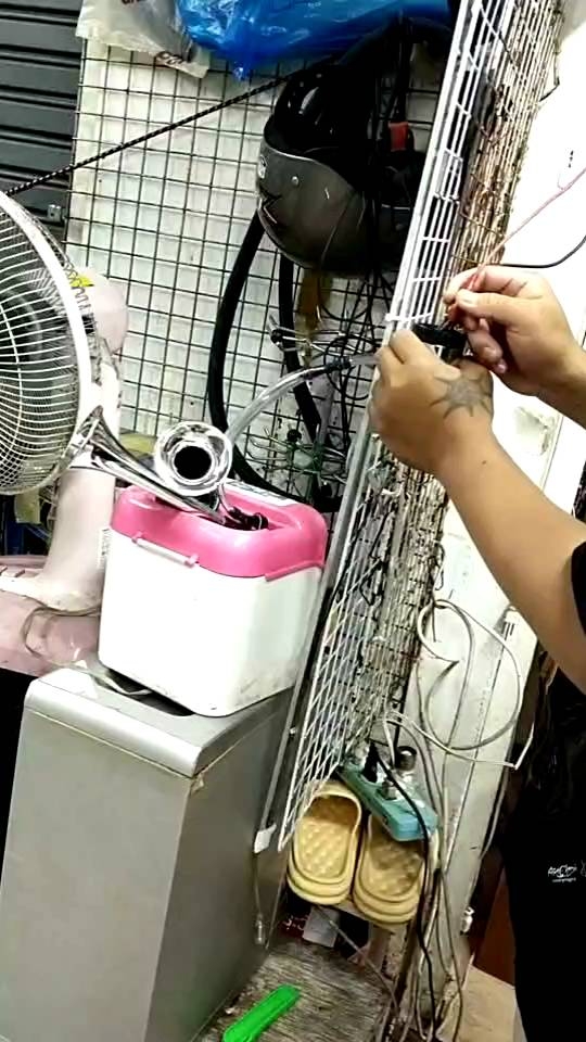 แตรลมไฟฟ้า 2 ปากสีเงิน ใช้ไฟ 12v ไม่ต้องใช้ถังลม เสียงมันดังจัด