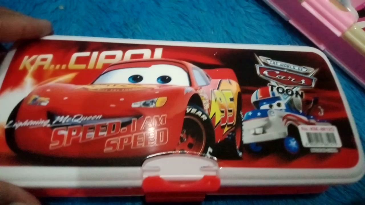 kotak pensil empat tingkat motif kartun ada papan tulis mini di kotak pensilnya bonus spidolnya