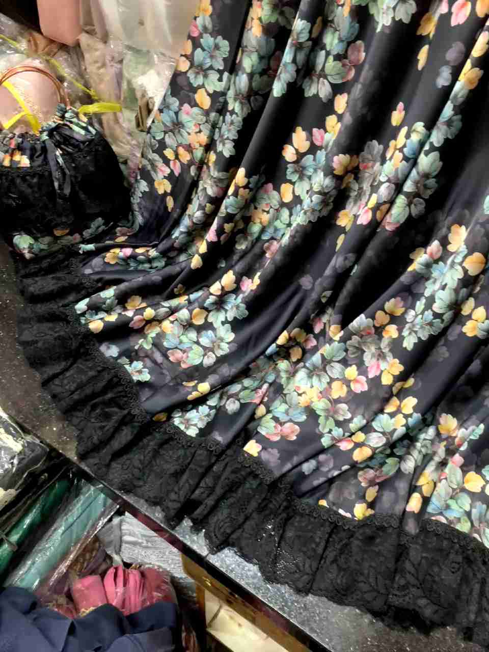 Mukena layyanah renda/ mukena renda/ mukena sutra silk/mukena bunga