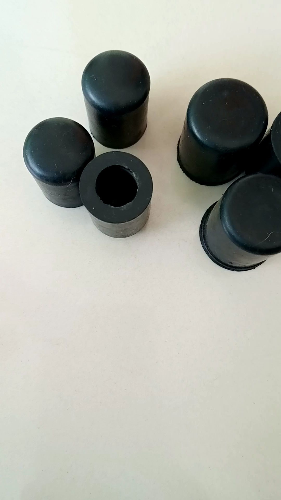 KARET SELANG BUNTU UKURAN 12/16 MM  HARGA 1 PC